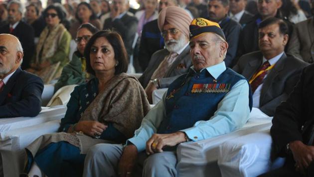 Delegates attend the inaugural speech during the first ever Military Literature Festival in Chandigarh. A ‘Children’s Samwad’ with over 1200 students estimated to turn up will be an opportunity to interact with war veterans students. These veterans include heroes from the 1962 Sino-India war, the 1965 Indo-Pak war, the Bangladesh liberation war of 1971 and the 1999 Kargil war. (Anil Dayal / HT Photo) Delegates attend the inaugural speech during the first ever Military Literature Festival in Chandigarh. A ‘Children’s Samwad’ with over 1200 students estimated to turn up will be an opportunity to interact with war veterans students. These veterans include heroes from the 1962 Sino-India war, the 1965 Indo-Pak war, the Bangladesh liberation war of 1971 and the 1999 Kargil war. (Anil Dayal / HT Photo)