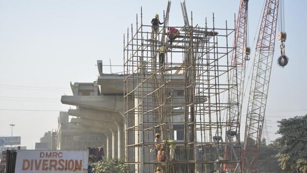 The metro link has eight stations on an elevated line in Ghaziabad and is being built at a revised cost of Rs 2,210 crore. (Sakib Ali/HT Photo) The metro link has eight stations on an elevated line in Ghaziabad and is being built at a revised cost of Rs 2,210 crore. (Sakib Ali/HT Photo)