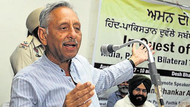 Former Congress MP Mani Shankar Aiyar has kicked up a row after he referred to Prime Minister Narendra Modi as a “neech aadmi”.(HT file)