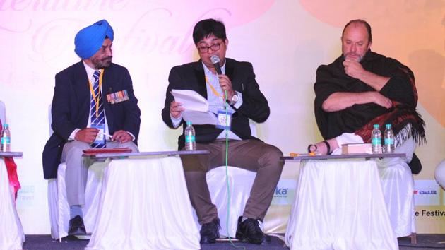 (From left) Maj Gen BS Grewal (retd), Mani Mugdha Sharma and Scottish writer-historian William Dalrymple during Military Literature Festival at the Lake Club in Chandigarh on Friday. (Anil Dayal/HT) (From left) Maj Gen BS Grewal (retd), Mani Mugdha Sharma and Scottish writer-historian William Dalrymple during Military Literature Festival at the Lake Club in Chandigarh on Friday. (Anil Dayal/HT)