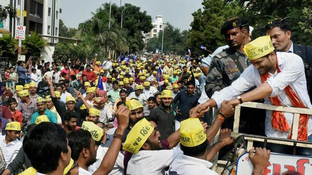 Patidar Anamat Andolan Samiti convenor Hardik Patel meeting with his supporters during "Jankranti Maharally" in Surat on Sunday. (PTI) Patidar Anamat Andolan Samiti convenor Hardik Patel meeting with his supporters during "Jankranti Maharally" in Surat on Sunday. (PTI)