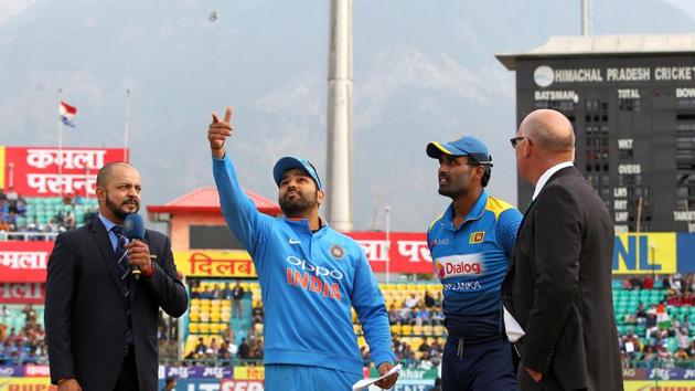 Sri Lanka captain Thisara Perera won the toss and opted to bowl.  (BCCI ) 