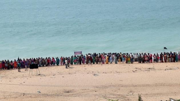 Family members of various fishermen, who are still missing following cyclone Ockhi, stage a protest near the sea shore seeking central and state government agencies to step up the search operations in Kanyakumari on December 10.(PTI Photo) Family members of various fishermen, who are still missing following cyclone Ockhi, stage a protest near the sea shore seeking central and state government agencies to step up the search operations in Kanyakumari on December 10.(PTI Photo)