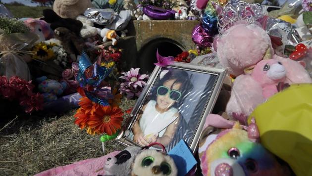 A photograph of 3-year-old Sherin Mathews sits by a makeshift memorial, Saturday, Oct. 28, 2017, in Richardson, Texas. (AP) A photograph of 3-year-old Sherin Mathews sits by a makeshift memorial, Saturday, Oct. 28, 2017, in Richardson, Texas. (AP)