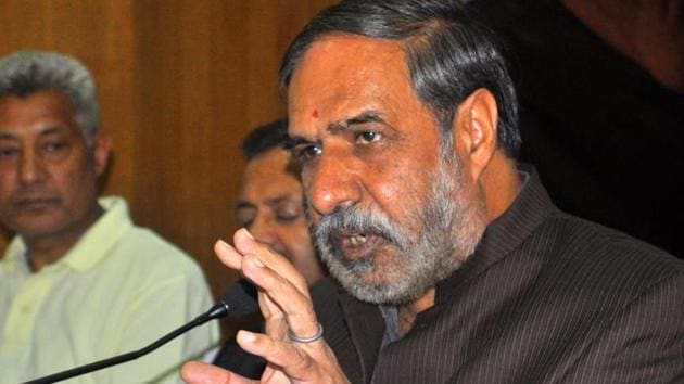 A file photo of Congress MP Anand Sharma. The Congress leader in a tweet said Union minister Arun Jaitley was suffering from selective loss of memory.(HT File Photo) A file photo of Congress MP Anand Sharma. The Congress leader in a tweet said Union minister Arun Jaitley was suffering from selective loss of memory.(HT File Photo)