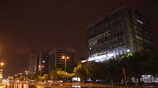 Delhi-NCR emerged as the most expensive office location in India taking the cost of each workstation to over Rs 3,51,008 per annum.(HT FILE) Delhi-NCR emerged as the most expensive office location in India taking the cost of each workstation to over Rs 3,51,008 per annum.(HT FILE)