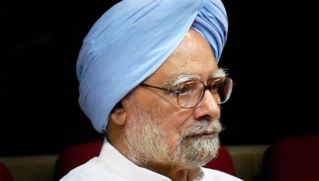 File photo of former prime minister Manmohan Singh who on Monday asked, in a statement, Prime Minister Narendra Modi to apologise to the nation over his recent Pakistan conspiracy comment. (PTI) File photo of former prime minister Manmohan Singh who on Monday asked, in a statement, Prime Minister Narendra Modi to apologise to the nation over his recent Pakistan conspiracy comment. (PTI)