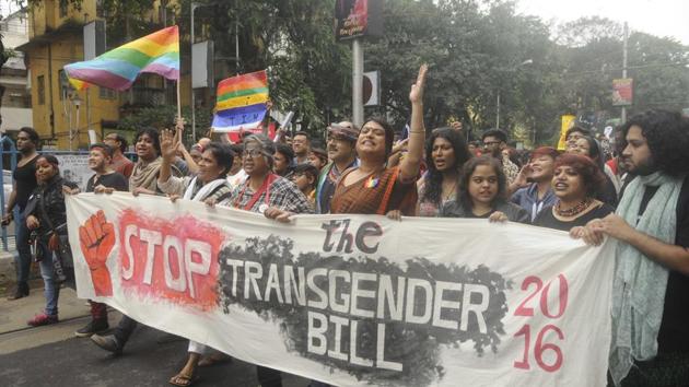 More than 1500 members of the LGBT community took part in 16th Kolkata Rainbow Pride Walk on Sunday. (Samir Jana/HT PHOTO) More than 1500 members of the LGBT community took part in 16th Kolkata Rainbow Pride Walk on Sunday. (Samir Jana/HT PHOTO)