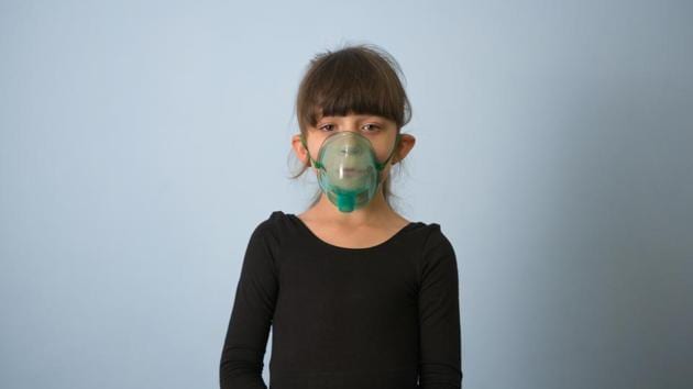 Many studies have shown that air pollution is strongly associated with respiratory conditions such as pneumonia, bronchitis and asthma, among others. (Shutterstock) Many studies have shown that air pollution is strongly associated with respiratory conditions such as pneumonia, bronchitis and asthma, among others. (Shutterstock)