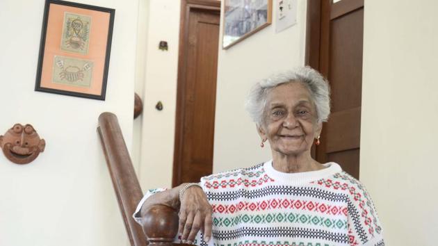 Ninety-three-year-old former teacher of St Vincent’s High School Celine D'Sa at her residence in Baner. (HT Photo) Ninety-three-year-old former teacher of St Vincent’s High School Celine D'Sa at her residence in Baner. (HT Photo)