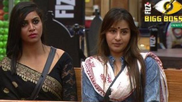 Shilpa Shinde and Arshi Khan inside the Bigg Boss 11 house. Shilpa Shinde and Arshi Khan inside the Bigg Boss 11 house.