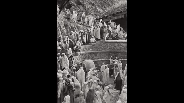 Women at the Makhdum Shah Ziarat mosque, Srinagar, Kashmir, 1948. Over the course of the next 40 years, Cartier-Bresson continued to return to India, traveling there six times through 1987. (Henri Cartier-Bresson / Magnum Photos) Women at the Makhdum Shah Ziarat mosque, Srinagar, Kashmir, 1948. Over the course of the next 40 years, Cartier-Bresson continued to return to India, traveling there six times through 1987. (Henri Cartier-Bresson / Magnum Photos)