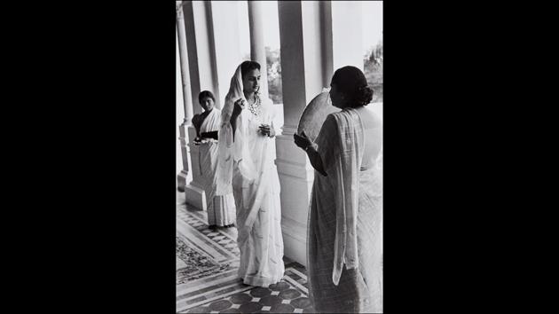 Festivities for the 39th Birthday of the Maharajah (the diamonds once belonged to Napoleon), Gujarat, Baroda (Vadodara), India, 1948. Cartier-Bresson first travelled to India in December 1947, making a 6,888 nautical mile journey by sea from England. (Henri Cartier-Bresson / Magnum Photos) Festivities for the 39th Birthday of the Maharajah (the diamonds once belonged to Napoleon), Gujarat, Baroda (Vadodara), India, 1948. Cartier-Bresson first travelled to India in December 1947, making a 6,888 nautical mile journey by sea from England. (Henri Cartier-Bresson / Magnum Photos)