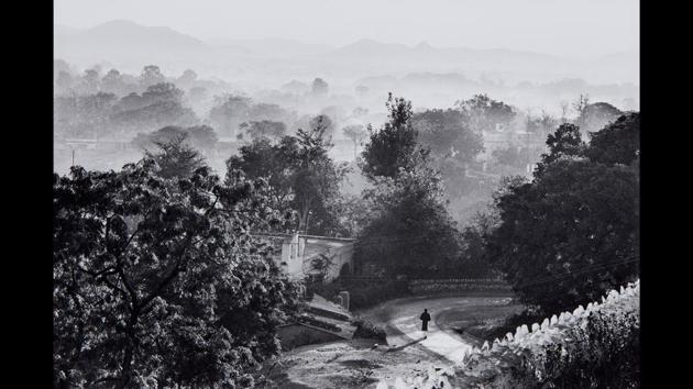 Udaipur, Rajasthan, India, 1966. Part of Phillips auction house’s fall sale titled “Henri Cartier-Bresson: The Eye of the Century, Personal Photographs from the Collection of Peter Fetterman,” this sold for $18,750. (Henri Cartier-Bresson / Magnum Photos) Udaipur, Rajasthan, India, 1966. Part of Phillips auction house’s fall sale titled “Henri Cartier-Bresson: The Eye of the Century, Personal Photographs from the Collection of Peter Fetterman,” this sold for $18,750. (Henri Cartier-Bresson / Magnum Photos)