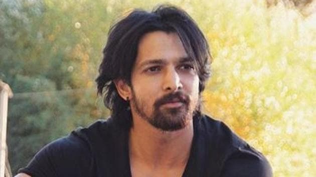 It’s actor Harshvardhan Rane’s birthday today, and he’s celebrating with his close friends in Rishikesh.(Instagram/harshvardhanrane)