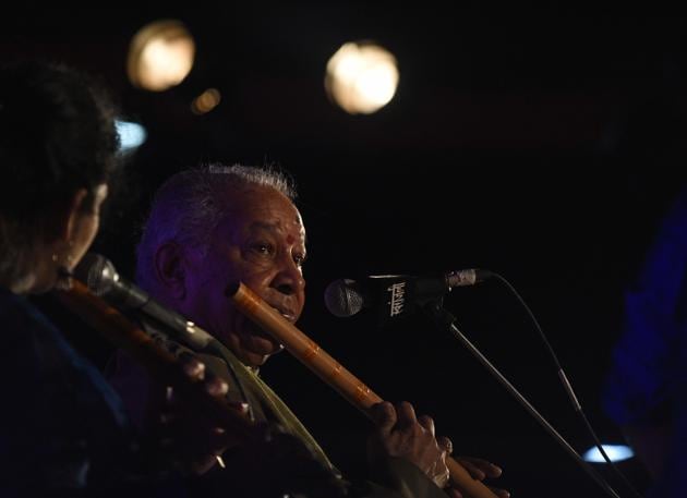 Pt Hariprasad Chaurasia performs during Sawai Gandharva Bhimsen Mahotsav at Ramanbaug school on Wednesday. (Pratham Gokhale/HT Photo) Pt Hariprasad Chaurasia performs during Sawai Gandharva Bhimsen Mahotsav at Ramanbaug school on Wednesday. (Pratham Gokhale/HT Photo)