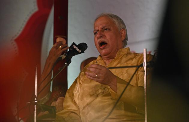 Artiste Rajan Mishra performs during the Sawai Gandharva Bhimsen Mahotsav at Ramanbaug school on Wednesday. (Pratham Gokhale/HT Photo) Artiste Rajan Mishra performs during the Sawai Gandharva Bhimsen Mahotsav at Ramanbaug school on Wednesday. (Pratham Gokhale/HT Photo)
