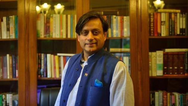 In a repeat of farrago, Shashi Tharoor’s use of the word ‘rodomontade’ in a tweet made Twitterati look up dictionaries.(Pradeep Gaur/Mint)