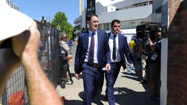 Cricket Australia CEO James Sutherland (centre L) arrives at the WACA ground on day one of the third Ashes cricket Test match between England and Australia in Perth on December 14, 2017. Cricket chiefs voiced "grave concern" but said there was no evidence the third Ashes Test between Australia and England starting December 14 has been corrupted after a match-fixing bombshell rocked the series. (AFP) Cricket Australia CEO James Sutherland (centre L) arrives at the WACA ground on day one of the third Ashes cricket Test match between England and Australia in Perth on December 14, 2017. Cricket chiefs voiced "grave concern" but said there was no evidence the third Ashes Test between Australia and England starting December 14 has been corrupted after a match-fixing bombshell rocked the series. (AFP)