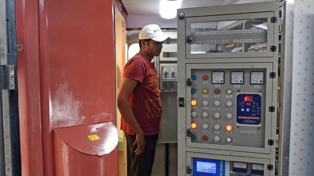 An attendant shows the control unit of the coach. These coaches, manufactured at the Rail Coach Factory in Rae Bareli, are already operational on the Delhi- Chanḍigaṛh Shatabdi Express. (Satyabrata Tripathy / HT Photo)