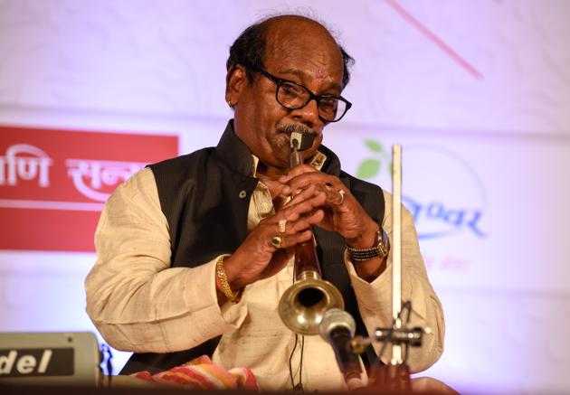Madhukar Dhumal playing Shehnai on the first day of the 65th edition of Sawai Gandharva Bhimsen Mahotsav on Wednesday. (Sanket Wankhade/HT PHOTO) Madhukar Dhumal playing Shehnai on the first day of the 65th edition of Sawai Gandharva Bhimsen Mahotsav on Wednesday. (Sanket Wankhade/HT PHOTO)