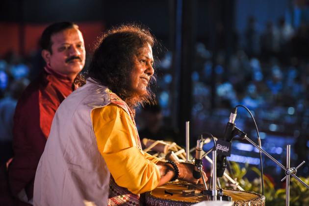 Debashish Bhattacharya plays the Chaturangi (slide guitar) on the first day of Sawai Gandharva Bhimsen Mahotsav on Wednesday. (Sanket Wankhade/HT PHOTO) Debashish Bhattacharya plays the Chaturangi (slide guitar) on the first day of Sawai Gandharva Bhimsen Mahotsav on Wednesday. (Sanket Wankhade/HT PHOTO)