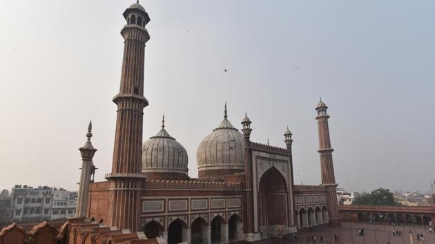 The centrepiece of the heritage city of Shahjahanabad, the Masjid is threatened by rampant water seepage. The last restoration of this structure was undertaken by the Archaeological Survey of India (ASI) 10 years ago on the orders of the Delhi High Court. (Sanchit Khanna / HT Photo)