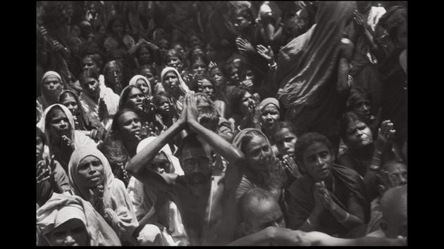 Funeral of the Bhagwan Sri Ramana Maharshi, Tiruvannamalai, India, 1950. Cartier-Bresson did not plan or arrange his photographs. His practice was to release the shutter at the moment his instincts told him the scene before him was in fine balance. (Henri Cartier-Bresson / Magnum Photos) Funeral of the Bhagwan Sri Ramana Maharshi, Tiruvannamalai, India, 1950. Cartier-Bresson did not plan or arrange his photographs. His practice was to release the shutter at the moment his instincts told him the scene before him was in fine balance. (Henri Cartier-Bresson / Magnum Photos)