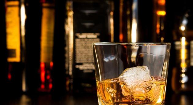 Children who start drinking early are more likely to fail at school, have behavioural difficulties and suffer alcohol problems in adulthood. (Shutterstock) Children who start drinking early are more likely to fail at school, have behavioural difficulties and suffer alcohol problems in adulthood. (Shutterstock)