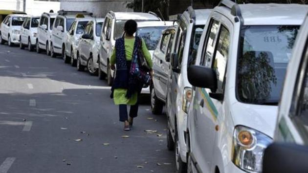 Part of the upcoming ‘Licensing and Regulation of App Based Cab Aggregators Rules, 2017’, the Delhi government has recently inserted the clause in the policy to ensure passenger safety. (Arun Sharma/HT FILE) Part of the upcoming ‘Licensing and Regulation of App Based Cab Aggregators Rules, 2017’, the Delhi government has recently inserted the clause in the policy to ensure passenger safety. (Arun Sharma/HT FILE)