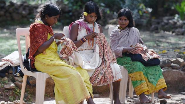 Skill enhancement workshops like the scene above at Chatikona village act as precursors for older women to take up formal education. “A silent revolution is underway in the lives of these tribal communities. It is encouraging, especially as the district has a history of high infant and maternal mortality rate propelled largely by illiteracy, early marriage, poor hygiene and superstitious beliefs,” said Guha Poonam Tapaskumar , Rayagada’s collector. (Vipin Kumar / HT Photo) 