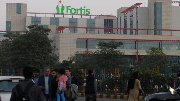 The patient’s family lodged a complaint of wrong treatment and overcharging against the Fortis hospital in Gurgaon on Friday.(HT Photo)