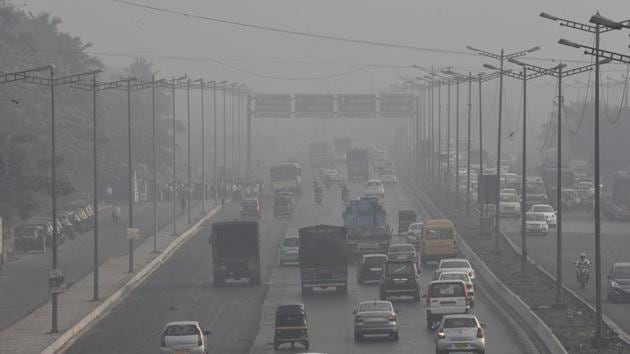 The air quality in Mumbai turned ‘poor’ on Sunday.(HT File Photo)