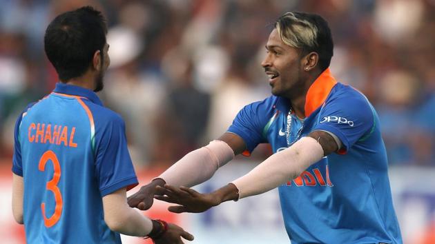 Hardik Pandya took two wickets towards the end as Sri Lanka were all out for 215.  (BCCI ) 