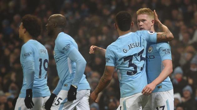 Manchester City's Belgian midfielder Kevin De Bruyne (R) pulled the strings as the league leaders thrashed Tottenham Hotspur 4-1. (AFP) Manchester City's Belgian midfielder Kevin De Bruyne (R) pulled the strings as the league leaders thrashed Tottenham Hotspur 4-1. (AFP)