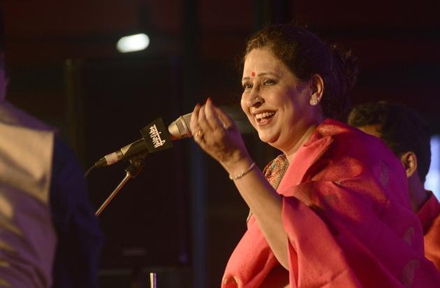 Arti Ankalikar Tikekar performs on the fourth day of the 65th Sawai Gandharva Bhimsen Mahotsav at Ramanbag on Saturday. (Ravindra Joshi/HT PHOTO) Arti Ankalikar Tikekar performs on the fourth day of the 65th Sawai Gandharva Bhimsen Mahotsav at Ramanbag on Saturday. (Ravindra Joshi/HT PHOTO)