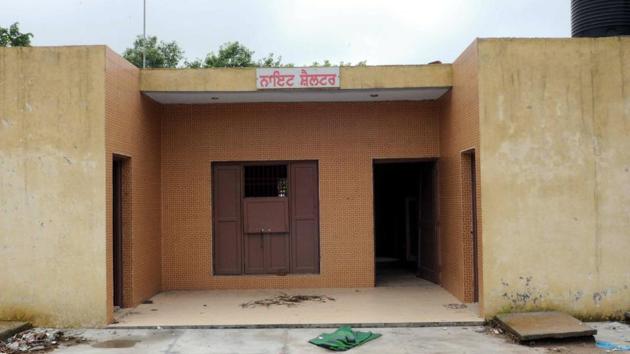 The Barmer civic body sanctioned ₹8,000 in two instalments to motivate the beneficiaries to construct toilets.(Representative picture) The Barmer civic body sanctioned ₹8,000 in two instalments to motivate the beneficiaries to construct toilets.(Representative picture)