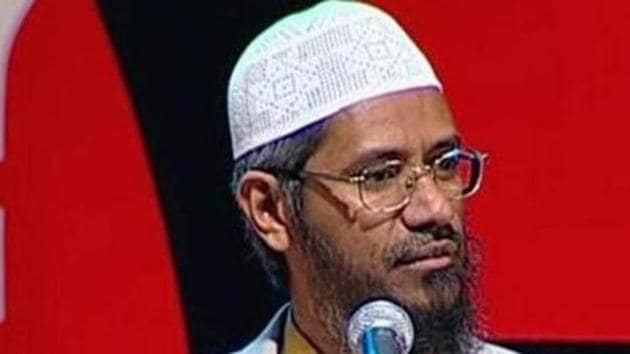 The present place of stay of Zakir Naik is unknown and it is believed that he has been shuttling between the UAE, Saudi Arabia and African and Southeast Asian countries.(HT File Photo)