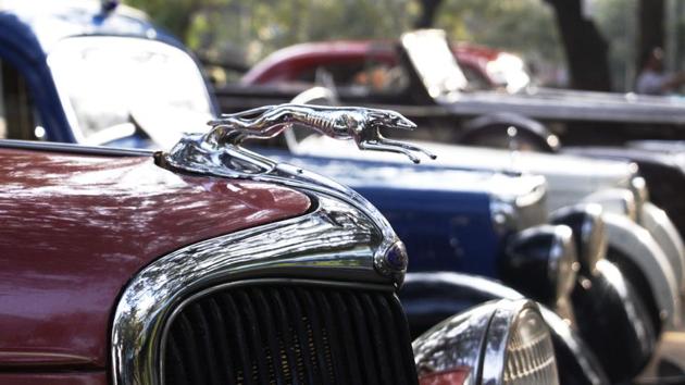 A 1934 B Ford model on display at the Fiesta 2017, which was held at the Mayor’s Bungalow in Shivaji Park. Around 80 vintage vehicles,  including 60 cars and 20 motorbikes, were part of the exhibition. (Hemanshi Kamani /HT Photo) 