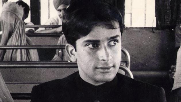 A still from Gharbar (1963). Shashi worked in the mainstream but he also acted with art film makers and in theatre both of which showed his intellectual sophistication and his interest in art even at the expense of money (The Picture Desk/ Merchant Ivory - The Kobal Collection) A still from Gharbar (1963). Shashi worked in the mainstream but he also acted with art film makers and in theatre both of which showed his intellectual sophistication and his interest in art even at the expense of money (The Picture Desk/ Merchant Ivory - The Kobal Collection)