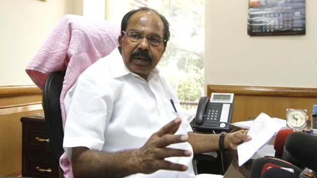 M Veerappa Moily alleged that PM Modi raised issues to emotionally blackmail the electorate in Gujarat. (HT File Photo) M Veerappa Moily alleged that PM Modi raised issues to emotionally blackmail the electorate in Gujarat. (HT File Photo)