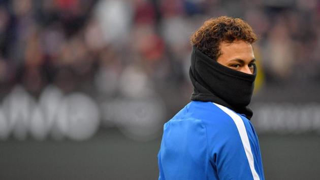 Paris Saint-Germain's Brazilian forward Neymar is seen prior to the French L1 football match between Rennes (Stade Rennais FC) and PSG on December 16, 2017, at the Roazhon Park, in Rennes. (AFP) Paris Saint-Germain's Brazilian forward Neymar is seen prior to the French L1 football match between Rennes (Stade Rennais FC) and PSG on December 16, 2017, at the Roazhon Park, in Rennes. (AFP)