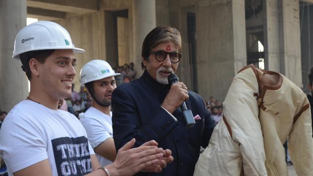 Even Bollywood stars have been a part of donation drives in Delhi-NCR. Even Bollywood stars have been a part of donation drives in Delhi-NCR.