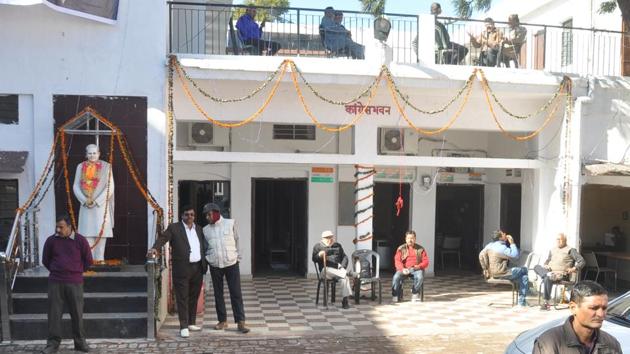 Many in the Congress camp are concerned as top party leaders seem to be working on “different lines”. (Vinay Santosh Kumar/HT) Many in the Congress camp are concerned as top party leaders seem to be working on “different lines”. (Vinay Santosh Kumar/HT)