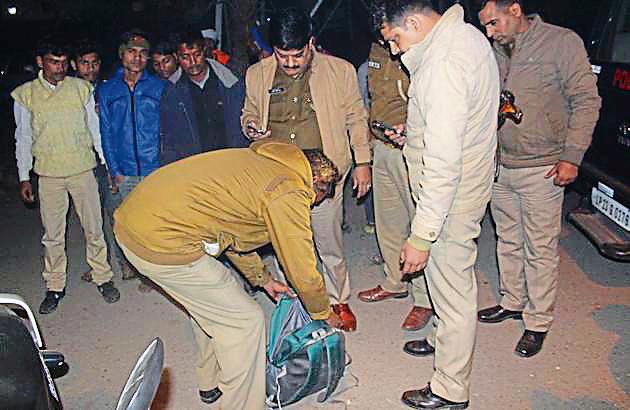 Police at the crime scene. (Sakib Ali) Police at the crime scene. (Sakib Ali)