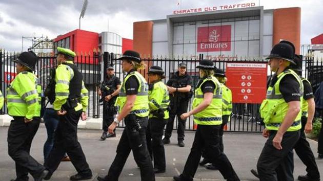 Armed police officers patrol outside the Old Trafford Cricket Ground ahead of the One Love Manchester tribute concert in Manchester on June 4, 2017. (AFP File Photo) Armed police officers patrol outside the Old Trafford Cricket Ground ahead of the One Love Manchester tribute concert in Manchester on June 4, 2017. (AFP File Photo)