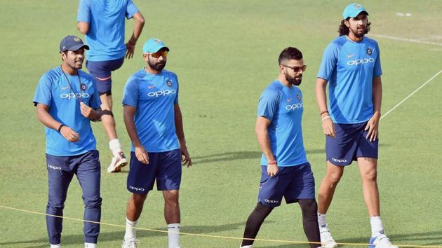 Mohammad Shami, Umesh Yadav and Ishant Sharma among other pacers will be touring South Africa early next year.(PTI)