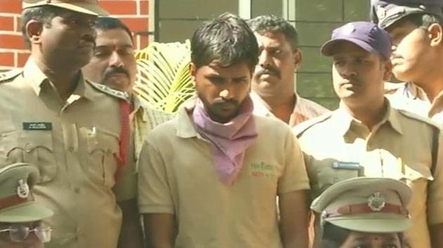 The man who allegedly set Sandhya Rani, a receptionist, on fire in Hyderabad, was arrested on Friday.(ANI Twitter)