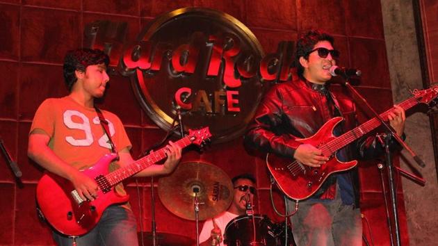 Pune-based band My Side of the Story, with its alternative rock sound and elements of various other genres like blues and soft rock, will make it a Christmas to remember. (HT PHOTO) Pune-based band My Side of the Story, with its alternative rock sound and elements of various other genres like blues and soft rock, will make it a Christmas to remember. (HT PHOTO)