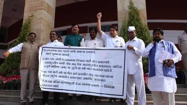 NCP MLAs protest against Vidhan Bhawan in Nagpur on the last day of winter session.(Sunny Shende)